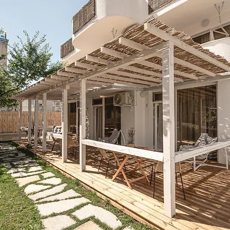 La - Saint Vlas Guest house