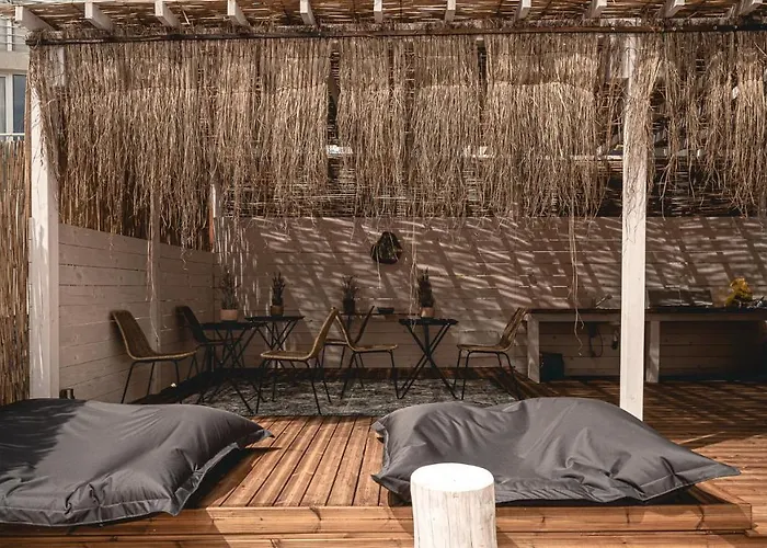 La - Saint בית הארחה 4*